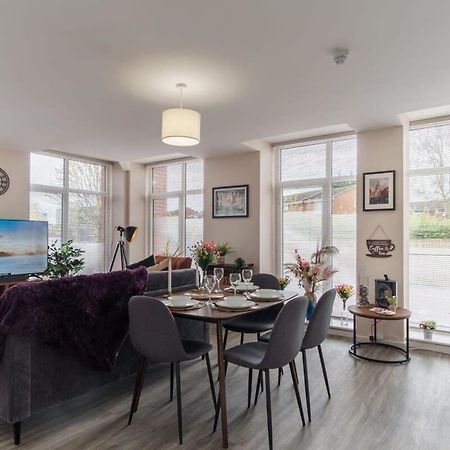 2 Bedroom Modern Apartment In Manchester Zewnętrze zdjęcie
