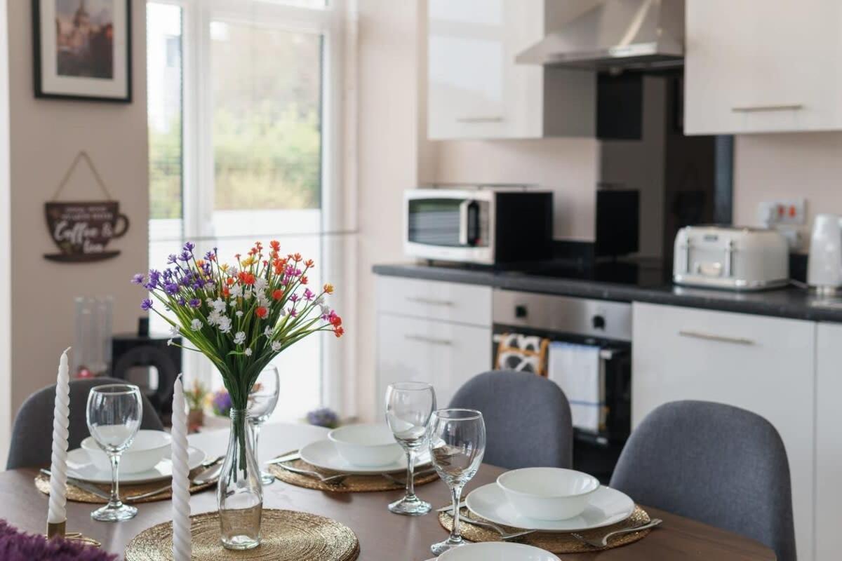 2 Bedroom Modern Apartment In Manchester Zewnętrze zdjęcie