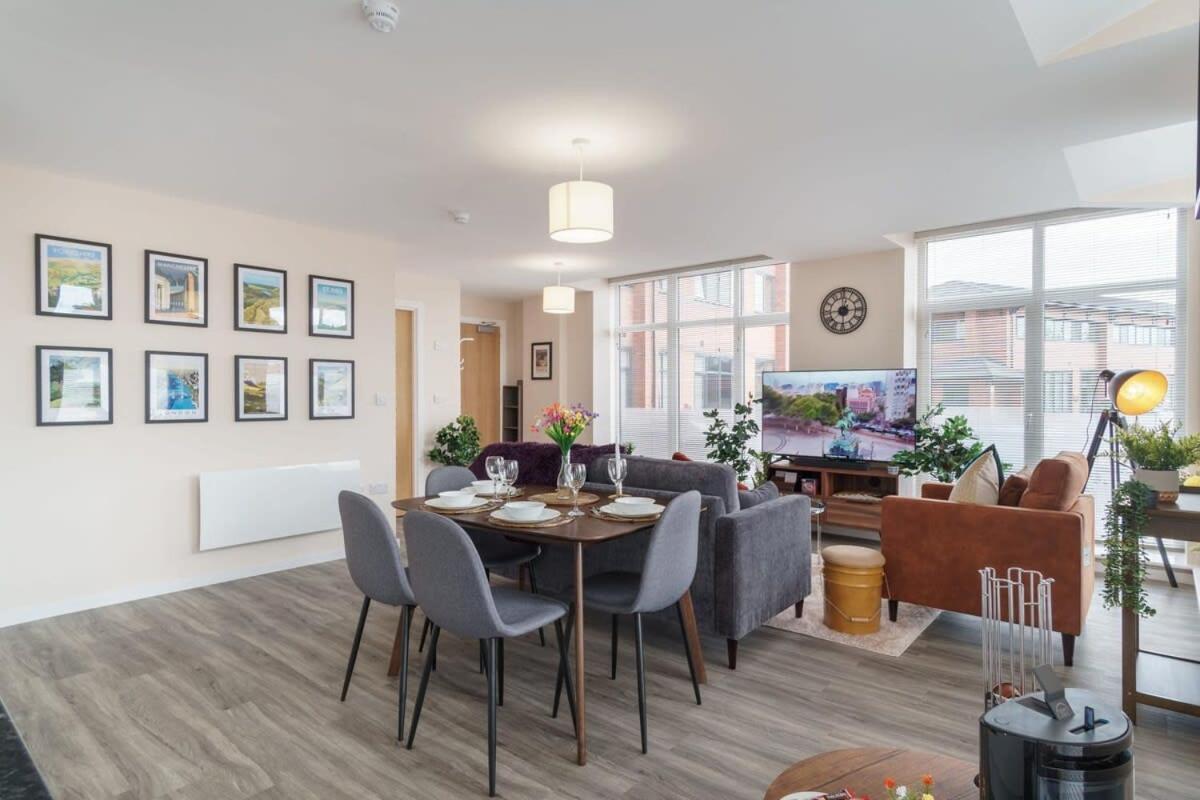 2 Bedroom Modern Apartment In Manchester Zewnętrze zdjęcie